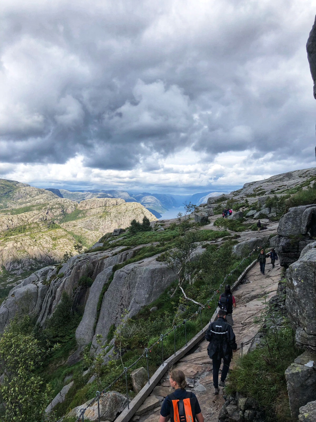 7 Ways To Beat The Crowds At Preikestolen Hike Norway - The Restless ...