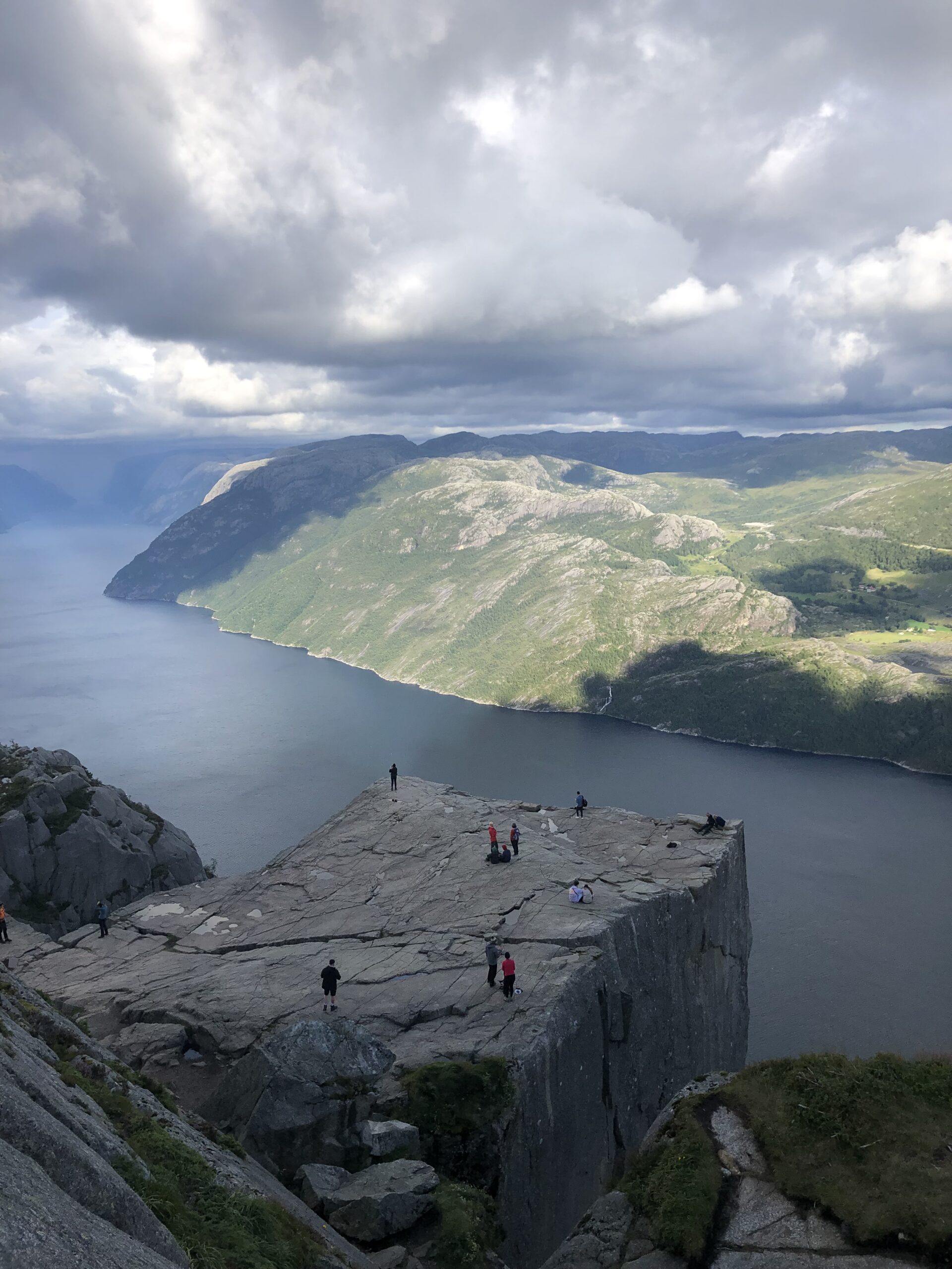 7 Ways To Beat The Crowds At Preikestolen Hike Norway - The Restless ...